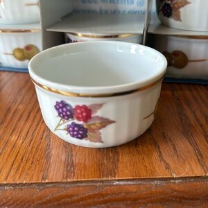 Set of 6 Royal Winchester Ramekins.